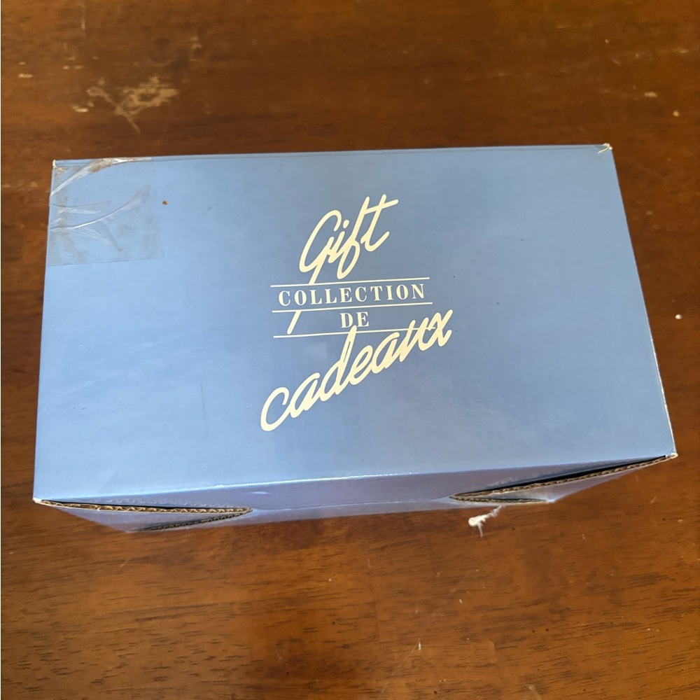 Avon Spring Garden Candle Jar Lamp New in Box